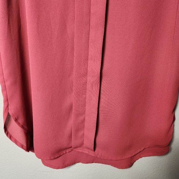 Vince Camuto Rust Pleat Front Split Neck Sleeveless Tunic Blouse-Size S - Picture 3 of 5